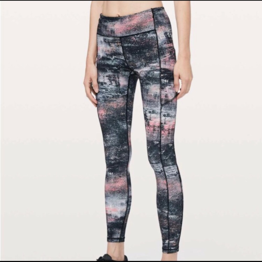 Lululemon Speed Up Tight - inseam 25”